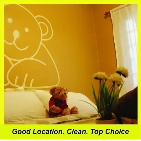 The Big Bear Home Malacca Bagian luar foto